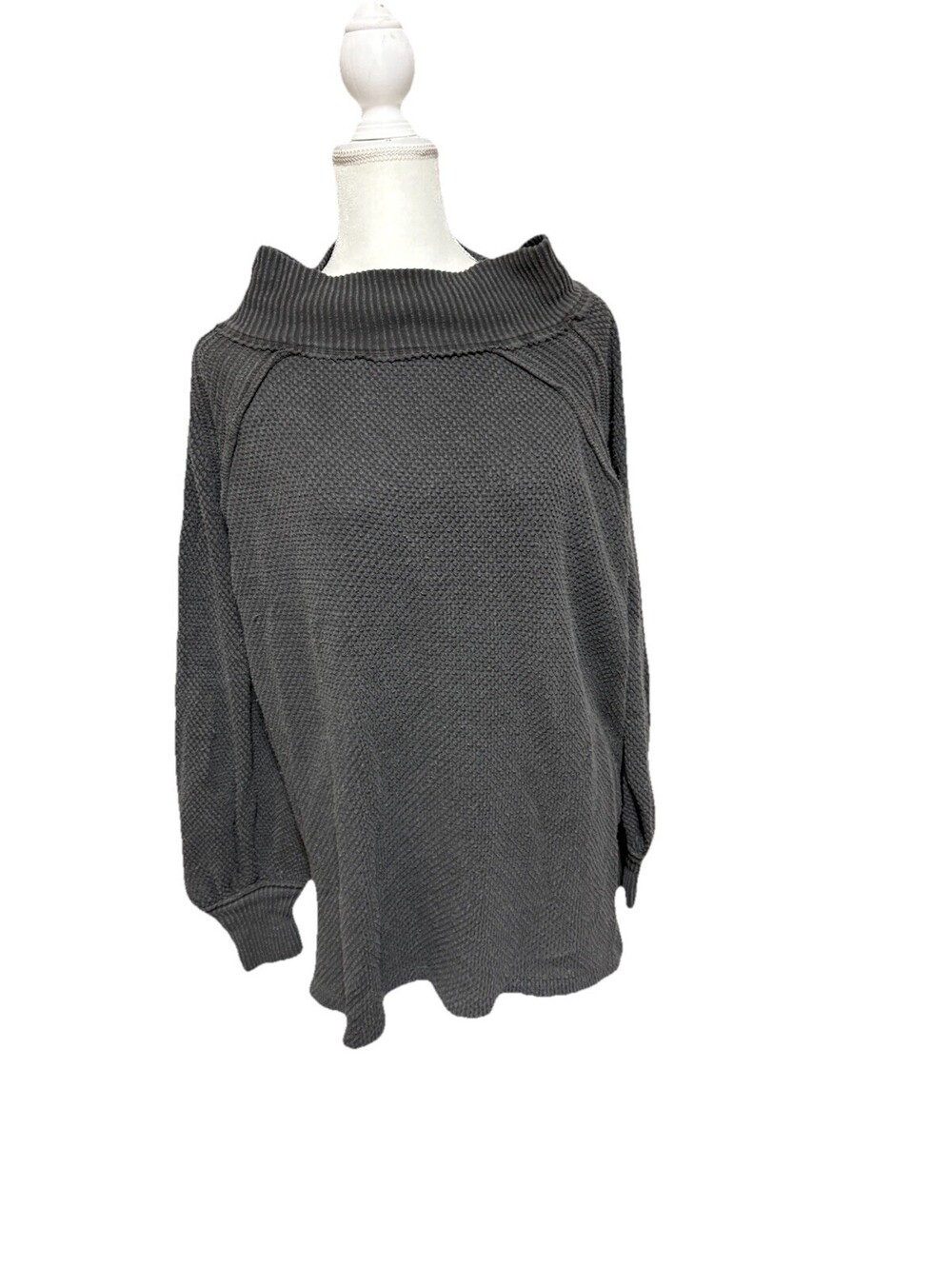 We The Free People She's A Keeper Size Large Gray Mock Neck Pullover Sweater